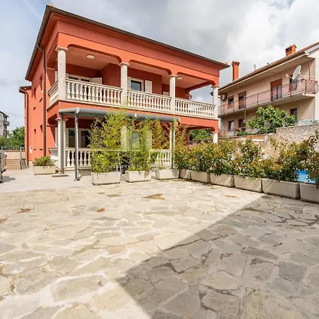 Apartment Dp By Istra Vacation