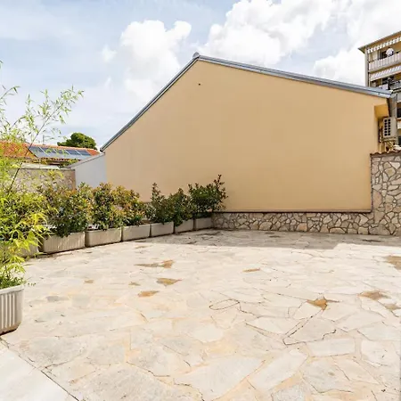 Dp By Istra Vacation *