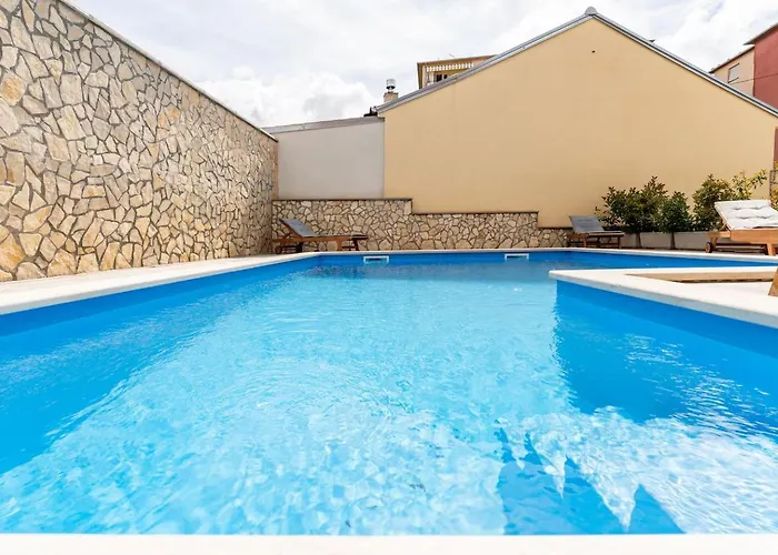 Dp By Istra Vacation *