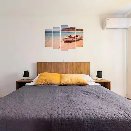 Dp By Istra Vacation *