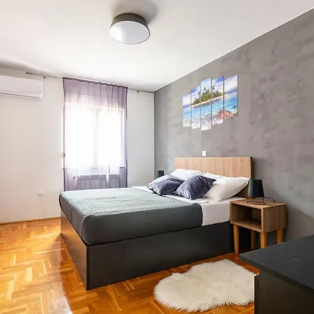 Dp By Istra Vacation Apartment *