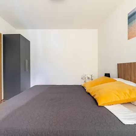 Dp By Istra Vacation Apartman Póla