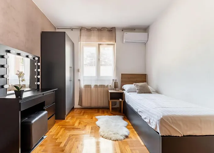 Dp By Istra Vacation Apartman